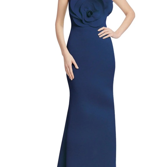 Badgley Mischka Strapless 3D Flower Crepe Mermaid Gown